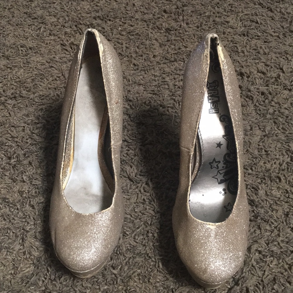 Sparkly gold high heels